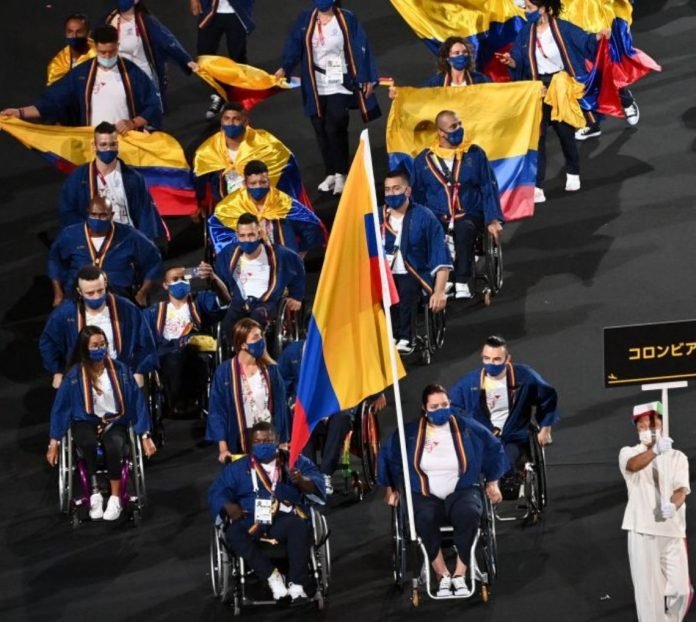 La delegación colombiana hace presencia en los Juegos Paralímpicos Tokio 2020. • Imagen: Caracol Radio.