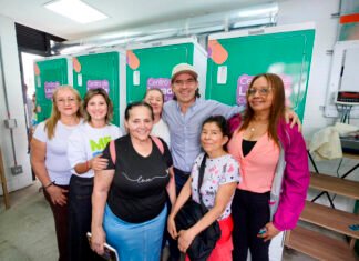 Medellín pone en marcha el primer Centro de Lavado Comunitario para liberar tiempo y fortalecer la autonomía de quienes dedican la vida a cuidar