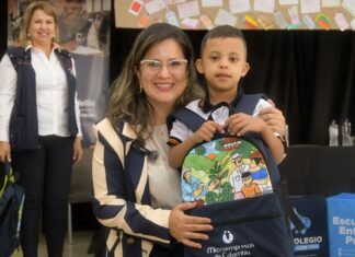 Más de 3.400 kits escolares fueron entregados a niñas, niños y jóvenes de Medellín, gracias a Útiles para Soñar